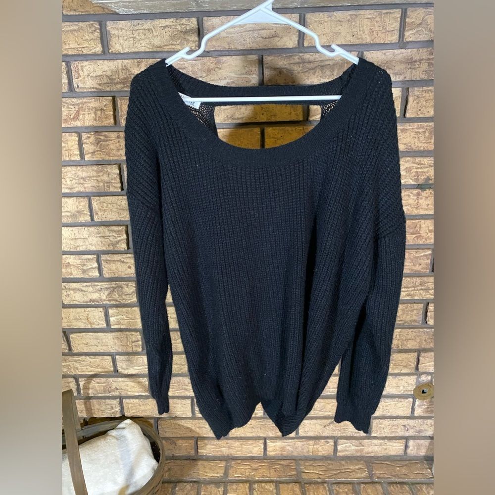 Miracle black sweater‎